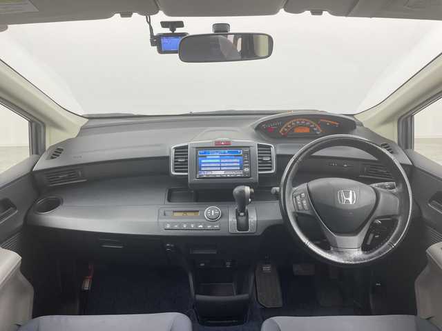 ホンダ フリード G Lパッケージ 宮城県 2008(平20)年 6.9万km ポリッシュドメタルメタリック 純正ＨＤＤナビ　ＥＴＣ　前後ドライブレコーダー　バックカメラ　片側パワースライドドア　オートライト　革巻きステアリング　ステアリングスイッチ　バニティミラー　電動格納ミラー　スタッドレス４本　禁煙車