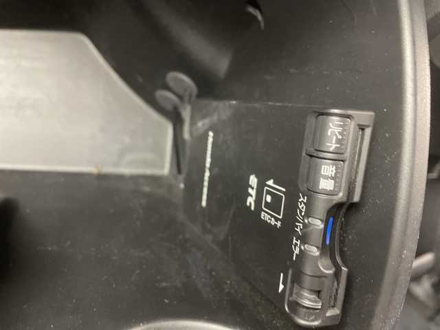 ホンダ フリード G Lパッケージ 宮城県 2008(平20)年 6.9万km ポリッシュドメタルメタリック 純正ＨＤＤナビ　ＥＴＣ　前後ドライブレコーダー　バックカメラ　片側パワースライドドア　オートライト　革巻きステアリング　ステアリングスイッチ　バニティミラー　電動格納ミラー　スタッドレス４本　禁煙車