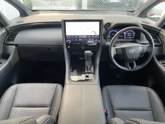 トヨタ アルファード Z 埼玉県 2024(令6)年 1万km ブラック ワンオーナー/左右独立ムーンルーフ/黒レザーシート/全席シートヒーター/全席ベンチレーション/Ｄ席メモリ機能付き前席パワーシート/純正１４インチディスプレイ＋コネクティッドナビ/（フルセグＴＶ＆ＢＴ＆ＵＳＢ＆ＨＤＭＩ）/パノラミックビューモニター/バックカメラ/ビルトインＥＴＣ２．０/前後ドライブレコーダー/純正フリップダウンモニター/デジタルインナーミラー/プリクラッシュセーフティー/ブランドスポットモニター/レーンディパーチャーアラート/クリアランスソナー/レーダークルーズコントロール/プロアクティブドライビングアシスト/パーキングサポートブレーキ/リアクロストラフィックアラート/ロードサインアシスト/安心降車アシスト/ウッドコンビステアリング/ステアリングヒーター/ステアリングスイッチ/電動パーキングブレーキ/オートホールド/両側パワースライドドア/パワーバックドア/純正１８inアルミホイール/オートハイビーム/オートライト/ＬＥＤライト/ＬＥＤフォグランプ/リアサンシェード/新車保証書/取扱説明書