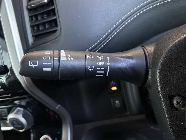 日産 セレナ ハイウェイスター Vセレクション 静岡県 2017(平29)年 9.7万km ダイヤモンドブラック 9インチアルパインナビ/・フルセグTV/・CD/DVD/・SD/・FM/AM/・Bluetooth/・USB/主要装備/・アラウンドビューモニター/・後席フリップダウンモニター/・ドライブレコーダー/・ビルトインＥＴＣ/・プロパイロット/・両側パワースライドドア/・パーキングアシスト/・デジタルインナーミラー/・後席エアコン/・ＬＥＤヘッドライト/・エマージェンシーブレーキ/・横滑り防止装置