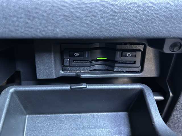 日産 セレナ ハイウェイスター Vセレクション 静岡県 2017(平29)年 9.7万km ダイヤモンドブラック 9インチアルパインナビ/・フルセグTV/・CD/DVD/・SD/・FM/AM/・Bluetooth/・USB/主要装備/・アラウンドビューモニター/・後席フリップダウンモニター/・ドライブレコーダー/・ビルトインＥＴＣ/・プロパイロット/・両側パワースライドドア/・パーキングアシスト/・デジタルインナーミラー/・後席エアコン/・ＬＥＤヘッドライト/・エマージェンシーブレーキ/・横滑り防止装置