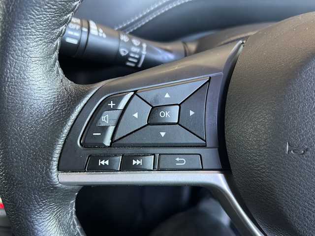 日産 セレナ ハイウェイスター Vセレクション 静岡県 2017(平29)年 9.7万km ダイヤモンドブラック 9インチアルパインナビ/・フルセグTV/・CD/DVD/・SD/・FM/AM/・Bluetooth/・USB/主要装備/・アラウンドビューモニター/・後席フリップダウンモニター/・ドライブレコーダー/・ビルトインＥＴＣ/・プロパイロット/・両側パワースライドドア/・パーキングアシスト/・デジタルインナーミラー/・後席エアコン/・ＬＥＤヘッドライト/・エマージェンシーブレーキ/・横滑り防止装置