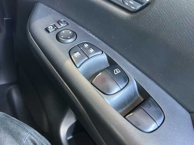 日産 セレナ ハイウェイスター Vセレクション 静岡県 2017(平29)年 9.7万km ダイヤモンドブラック 9インチアルパインナビ/・フルセグTV/・CD/DVD/・SD/・FM/AM/・Bluetooth/・USB/主要装備/・アラウンドビューモニター/・後席フリップダウンモニター/・ドライブレコーダー/・ビルトインＥＴＣ/・プロパイロット/・両側パワースライドドア/・パーキングアシスト/・デジタルインナーミラー/・後席エアコン/・ＬＥＤヘッドライト/・エマージェンシーブレーキ/・横滑り防止装置