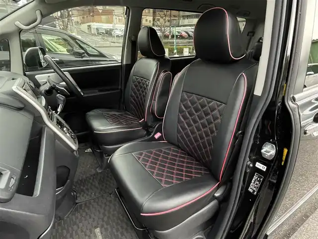 トヨタ ヴォクシー ZS 煌 埼玉県 2010(平22)年 7.1万km ブラック ワンオーナー/純正ナビTV/純正フリップダウンモニター/バックカメラ/ビルトインETC/プッシュスタート/パドルシフト/両側パワースライドドア/オートライト/ＨＩＤヘッドライト/革調シートカバー/取扱説明書/保証書付整備手帳