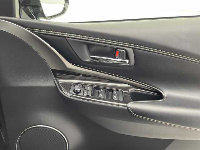 トヨタ ハリアー プログレス 滋賀県 2019(令1)年 4.1万km ブラック 禁煙車/純正9.2インチナビ/CD.DVD.Bluetooth.フルセグ/バックカメラ、サイド、フロント/JBLプレミアムサウンド/モデリスタエアロ/衝突軽減ブレーキ/レーダークルーズコントロール/レーンキープアシスト/電動リアゲート/D席パワーシート/ウッドコンビステアリング/電子パーキング/ブレーキホールド/ステアリングスイッチ/ビルトインETC/前方ドライブレコーダー/ハーフレザーシート/LEDヘッドライト/オートライト/オートハイビーム