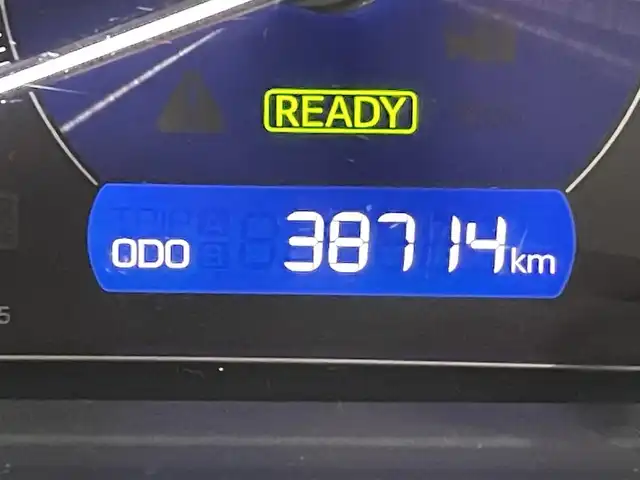 トヨタ エスクァイア ハイブリッド Gi 大阪府 2018(平30)年 3.8万km ホワイトパールクリスタルシャイン 登録時38714Km/純正ナビ（NSZN-Z６６T）/前後ドラレコ/バックカメラ/フリップダウンモニター/クルコン（追従なし）/両側パワースライドドア　/ＬＥＤオートライト　/オートハイビーム　/衝突被害軽減　/横すべり防止/クリアランスソナー/シートヒーター　/電動格納ミラー　/スペアキー　/取説