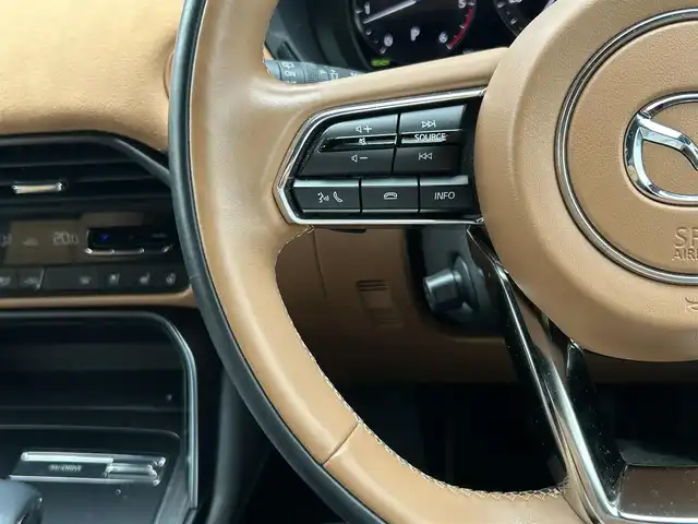 マツダ ＣＸ－６０ XD HV プレミアムスポーツ 東京都 2023(令5)年 2.7万km 白  i‐ACTIVSENSE/・スマートシティブレーキサポート/・車線逸脱警報システム/・レーンキープアシスト/・レーダークルーズコントロール/・クルージング & トラフィック・サポート /・誤発進抑制制御/・発進時前方認知/・交通標識認識システム/・ブラインドスポットモニタリング/・アクティブドライビングディスプレイ/・360°ビューモニター/純正ナビ/グラスルーフ/BOSEオーディオ/ドライブレコーダー/ETC/レザーシート/エアシート/シートヒーター/ステアリングヒーター/20インチ純正アルミホイール/アイドリングストップ/100V電源/パドルシフト