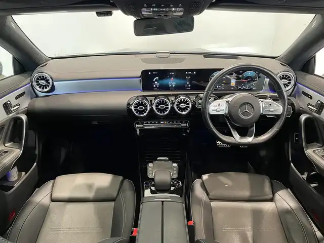 メルセデス・ベンツ ＣＬＡ２００ｄ AMGライン 愛知県 2020(令2)年 5.2万km デニムブルー レザーエクスクルーシブパッケージ/アドバンスドパッケージ/レーダーセーフティーパッケージ/パノラミックスライディングルーフ/ＨＵＤ　/ブラック／グレーレザーシート　/ＭＢＵＸ　/Ｂｌｕｅｔｏｏｔｈ　/フルセグＴＶ　/ＵＳＢ　/シートヒーター　/ＡＣＣ　/ＬＫＡ　/ＬＤＷ　/ＢＳＭ　/ドライブレコーダー　/ＥＴＣ２．０/プッシュスタート/ウィンカーミラー/アイドリングストップ