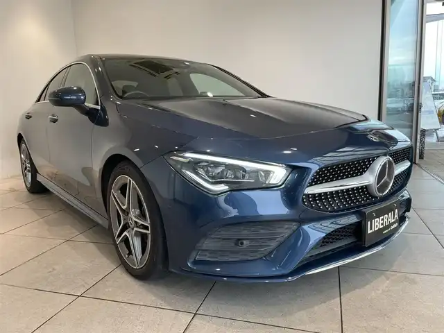 メルセデス・ベンツ ＣＬＡ２００ｄ AMGライン 愛知県 2020(令2)年 5.2万km デニムブルー レザーエクスクルーシブパッケージ/アドバンスドパッケージ/レーダーセーフティーパッケージ/パノラミックスライディングルーフ/ＨＵＤ　/ブラック／グレーレザーシート　/ＭＢＵＸ　/Ｂｌｕｅｔｏｏｔｈ　/フルセグＴＶ　/ＵＳＢ　/シートヒーター　/ＡＣＣ　/ＬＫＡ　/ＬＤＷ　/ＢＳＭ　/ドライブレコーダー　/ＥＴＣ２．０/プッシュスタート/ウィンカーミラー/アイドリングストップ