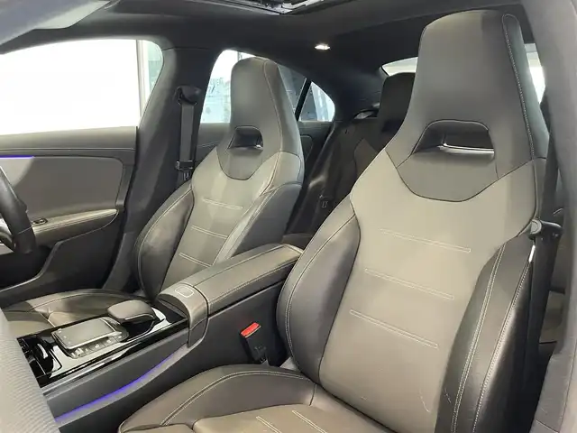 メルセデス・ベンツ ＣＬＡ２００ｄ AMGライン 愛知県 2020(令2)年 5.2万km デニムブルー レザーエクスクルーシブパッケージ/アドバンスドパッケージ/レーダーセーフティーパッケージ/パノラミックスライディングルーフ/ＨＵＤ　/ブラック／グレーレザーシート　/ＭＢＵＸ　/Ｂｌｕｅｔｏｏｔｈ　/フルセグＴＶ　/ＵＳＢ　/シートヒーター　/ＡＣＣ　/ＬＫＡ　/ＬＤＷ　/ＢＳＭ　/ドライブレコーダー　/ＥＴＣ２．０/プッシュスタート/ウィンカーミラー/アイドリングストップ