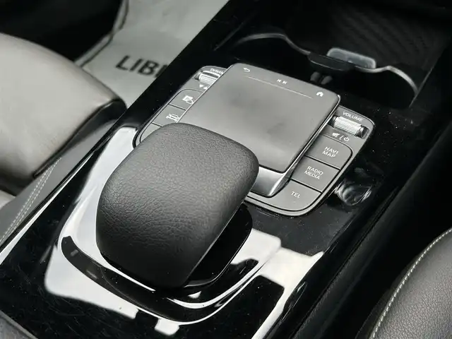 メルセデス・ベンツ ＣＬＡ２００ｄ AMGライン 宮崎県 2020(令2)年 5.2万km デニムブルー 純正ナビ/フルセグTV/AM/FM/Bluetooth/全方位カメラ/サンルーフ/レザーシート/シートヒーター/純正フロアマット/純正LEDヘッドライト/純正アルミホイール18インチ/コーナーセンサー/レーンアシスト/レーダークルーズコントロール/インテリジェントライムシステム/アンビエントライト/レーンチェンジアシスト/プッシュスタート/スマートキー