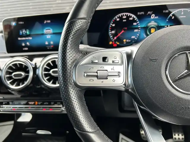 メルセデス・ベンツ ＣＬＡ２００ｄ AMGライン 宮崎県 2020(令2)年 5.2万km デニムブルー 純正ナビ/フルセグTV/AM/FM/Bluetooth/全方位カメラ/サンルーフ/レザーシート/シートヒーター/純正フロアマット/純正LEDヘッドライト/純正アルミホイール18インチ/コーナーセンサー/レーンアシスト/レーダークルーズコントロール/インテリジェントライムシステム/アンビエントライト/レーンチェンジアシスト/プッシュスタート/スマートキー