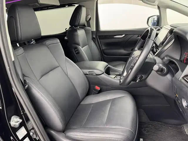 トヨタ アルファード S Cパッケージ 福岡県 2022(令4)年 4.7万km ブラック 後席モニター　/純正９型ＤＡナビ　/バックカメラ　/ビルトインETC２．０　/前後ドライブレコーダー　/デジタルルームミラー　/トヨタセーフティセンス　/レーダークルーズコントロール　/コーナーセンサー　/衝突軽減ブレーキ　/レーンキープ　/アクセル踏み間違い防止　/ブラインドスポットモニター　/ＭＴモード付き　/パワーシート　/シートヒーター／ベンチレーション　/ステアリングヒーター　/両側パワースライドドア　/パワーバックドア　/３眼ＬＥＤヘッドライト