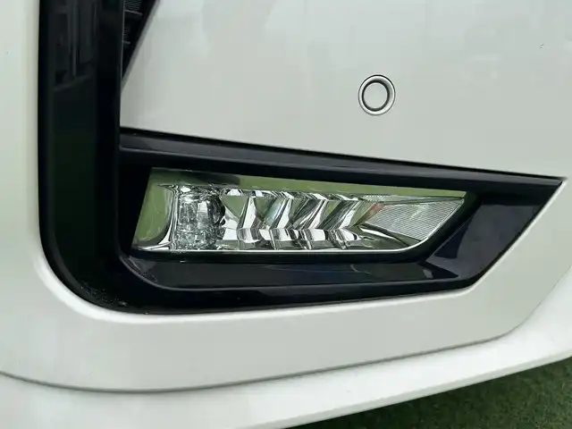 日産 セレナ ハイウェイスター V 香川県 2021(令3)年 3.2万km ブリリアントホワイトパール 純正１０型ナビ　/全方位　/プロパイロット　/衝突軽減ブレーキ　/レーダークルーズコントロール　/ＢＳＭ　/電子パーキング　/２列目シートバックテーブル／ＵＳＢ×２　/ハンズフリー機能付き両側パワースライドドア/LEDヘッドライト/オートライト/オートハイビーム機能/デジタルインナーミラー/リアロールサンシェード/前後クリアランスソナー/革巻きステア/リモコン/ビルトインETC