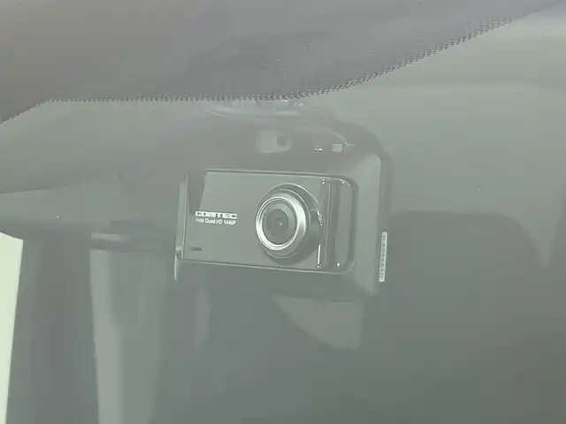 トヨタ ヴェルファイア ハイブリット Z 道央・札幌 2020(令2)年 6.7万km ホワイトパールクリスタルシャイン ・ワンオーナー/・TRDエアロ（サイド＆リヤ）/・４WD/・MOP９型ディスプレイオーディオ/　OPナビキット/OPフルセグTV/　Miracast/CD/DVD/BT/USB/・ステアリングスイッチ/・バックカメラ/・ビルトインETC2.0（ナビ連動）/・ドライブレコーダー前後/・AC100V/・トヨタセーフティセンス/　PCS/PKSB/LTA/RSA/　クリアランスソナー/先行車発進告知/・レーダークルーズコントロール/・横滑り防止装置/・ECO MODE/・EV MODE/・ブレーキホールド/・nanoe付WAC/・パワーバックドア/・両側パワースライドドア/・オートマチックハイビーム/・オートライト/・LEDヘッドライト/・LEDフォグランプ/・LEDフットイルミネーション/・ドアミラーウィンカー/・オートリトラクタブルドアミラー/・純正１７インチAW/・純正フロアマット/・プッシュスタート/・スマートキー/・スペアキー/・取/保