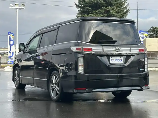 日産 エルグランド 250HWS アーバンクロム 道北・旭川 2013(平25)年 12.6万km ファントムブラック (株)IDOMが運営する【じしゃロン旭川店】の自社ローン専用車両になります。こちらは現金またはオートローンご利用時の価格です。自社ローンご希望の方は別途その旨お申付け下さい/　/・社外ナビ(CD/DVD/BT/HDD/SD/フルセグ)/・バックカメラ/・ETC/・ドライブレコーダー/・両側パワースライドドア/・フリップダウンモニター/・電動格納ウィンカーミラー/・プッシュスタート/・スマートキー1個/・フォグランプ/・積込スタッドレスタイヤ/・取扱説明書