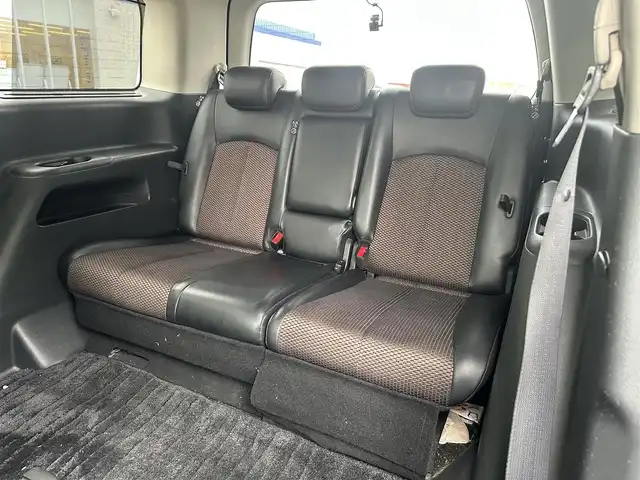 日産 エルグランド 250HWS アーバンクロム 道北・旭川 2013(平25)年 12.6万km ファントムブラック (株)IDOMが運営する【じしゃロン旭川店】の自社ローン専用車両になります。こちらは現金またはオートローンご利用時の価格です。自社ローンご希望の方は別途その旨お申付け下さい/　/・社外ナビ(CD/DVD/BT/HDD/SD/フルセグ)/・バックカメラ/・ETC/・ドライブレコーダー/・両側パワースライドドア/・フリップダウンモニター/・電動格納ウィンカーミラー/・プッシュスタート/・スマートキー1個/・フォグランプ/・積込スタッドレスタイヤ/・取扱説明書