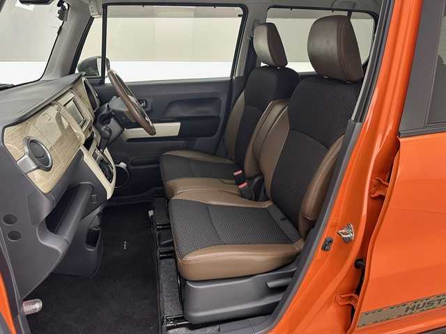 スズキ ハスラー ワンダラー 兵庫県 2019(平31)年 5.9万km パッションオレンジ/ウッディブラウン2トーンルーフ 純正ナビ/フルセグ CD DVD BT MSV/バックカメラ/衝突軽減ブレーキ/LDA/ビルトインETC/ルーフレール/ハーフレザーシート/シートヒーター/HIDヘッドライト/社外LEDフォグライト/オートライト/純正ドアバイザー/純正フロアマット/スマートキー