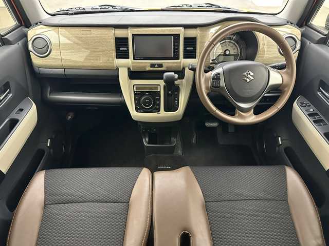 スズキ ハスラー ワンダラー 兵庫県 2019(平31)年 5.9万km パッションオレンジ/ウッディブラウン2トーンルーフ 純正ナビ/フルセグ CD DVD BT MSV/バックカメラ/衝突軽減ブレーキ/LDA/ビルトインETC/ルーフレール/ハーフレザーシート/シートヒーター/HIDヘッドライト/社外LEDフォグライト/オートライト/純正ドアバイザー/純正フロアマット/スマートキー