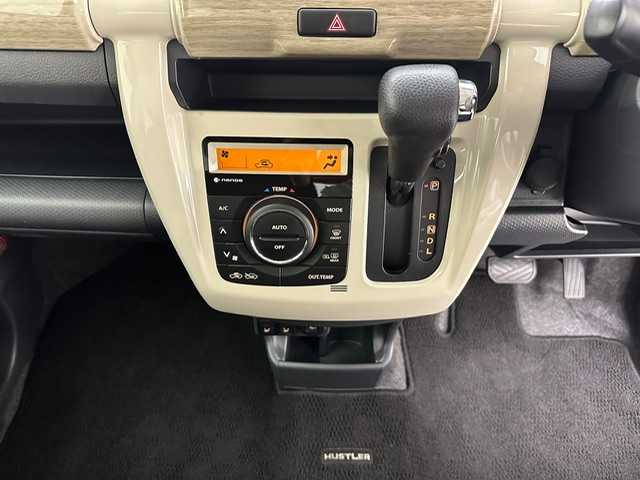 スズキ ハスラー ワンダラー 兵庫県 2019(平31)年 5.9万km パッションオレンジ/ウッディブラウン2トーンルーフ 純正ナビ/フルセグ CD DVD BT MSV/バックカメラ/衝突軽減ブレーキ/LDA/ビルトインETC/ルーフレール/ハーフレザーシート/シートヒーター/HIDヘッドライト/社外LEDフォグライト/オートライト/純正ドアバイザー/純正フロアマット/スマートキー