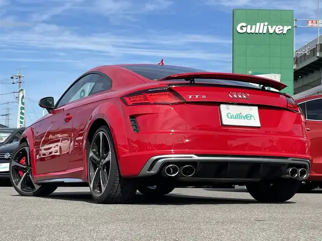 アウディ ＴＴＳクーペ ベースグレード 愛知県 2019(令1)年 5.7万km 赤 アウディバーチャルコックピット/マトリクスLEDヘッドライト/メーカー純正ナビ/Ｂカメラ　/ＢＴ　/ＤＴＶ　/衝突軽減ブレーキ　/純正フロアマット　/クリアランスソナー　/アイドリングストップ　/オートライト　/ステアリングスイッチ　/社外ＦＲドライブレコーダー　/ハーフレザー/純正１９インチAW