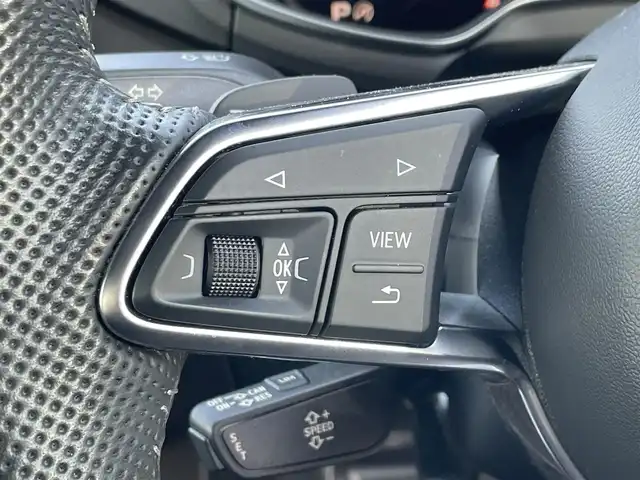 アウディ ＴＴＳクーペ ベースグレード 愛知県 2019(令1)年 5.7万km 赤 アウディバーチャルコックピット/マトリクスLEDヘッドライト/メーカー純正ナビ/Ｂカメラ　/ＢＴ　/ＤＴＶ　/衝突軽減ブレーキ　/純正フロアマット　/クリアランスソナー　/アイドリングストップ　/オートライト　/ステアリングスイッチ　/社外ＦＲドライブレコーダー　/ハーフレザー/純正１９インチAW