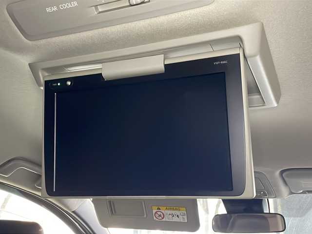 トヨタ ヴォクシー ZS 煌Ⅱ 広島県 2016(平28)年 5.9万km ブラック 禁煙車/純正９型ナビ/フリップダウンモニター/バックカメラ/両側パワースライドドア/ＨＤＭＩ/衝突被害軽減/オートマチックハイビーム/フルセグＴＶ/ＥＴＣ/ＬＥＤライト/ＭＴモード付ＡＴシフト/レーンキープアシスト/エアバッグ(運転席/助手席)/純正16インチアルミホイール(205/60/R16)