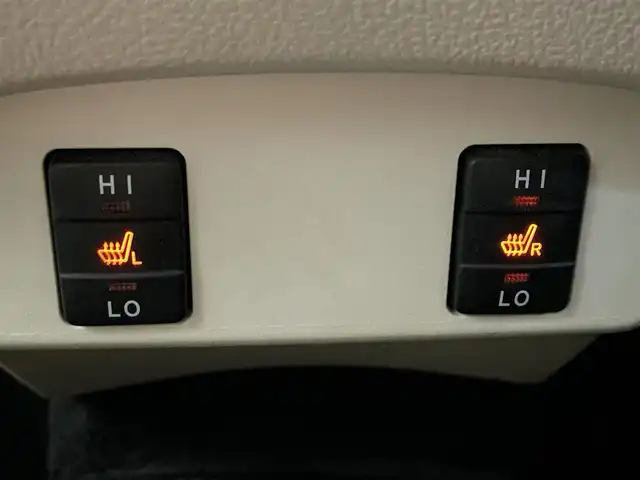 トヨタ シエンタ G 大阪府 2017(平29)年 3.4万km レッドマイカM 純正ナビ　バックカメラ　Bluetooth　フルセグTV DVD再生　トヨタセーフティーセンス　両側パワースライドドア　シートヒーター　ビルトインETC スマートキー　アイドリングストップ