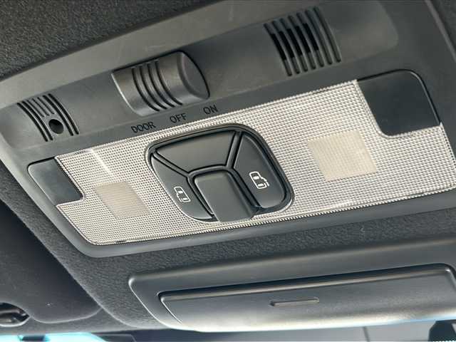 トヨタ エスティマ アエラス ベリーエディション 広島県 2015(平27)年 7.7万km ブラック 禁煙車/クルーズコントロール/純正8型ナビ（ナビSD欠品）/・フルセグ/CD/DVD/Bluetooth/SD/SDREC/バックカメラ/純正11型フリップダウンモニター（V11T-R62C）/革巻きステアリング/ステアリングスイッチ/HIDヘッドライト/フォグランプ/シートヒーター/合皮シート/純正ドアバイザー/純正フロアマット/純正１８インチアルミホイール