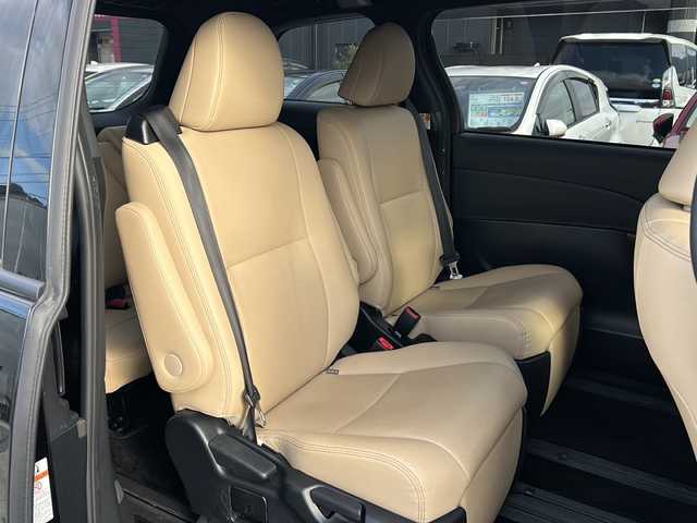 トヨタ エスティマ アエラス ベリーエディション 広島県 2015(平27)年 7.7万km ブラック 禁煙車/クルーズコントロール/純正8型ナビ（ナビSD欠品）/・フルセグ/CD/DVD/Bluetooth/SD/SDREC/バックカメラ/純正11型フリップダウンモニター（V11T-R62C）/革巻きステアリング/ステアリングスイッチ/HIDヘッドライト/フォグランプ/シートヒーター/合皮シート/純正ドアバイザー/純正フロアマット/純正１８インチアルミホイール