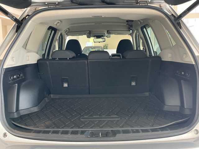 スバル フォレスター ハイブリッド アドバンス 福井県 2018(平30)年 3.9万km アイスシルバーメタリック ４WD/純正7インチメモリーナビ/フルセグTV/BT/DVD/CD/USB/SD/MSV/バックカメラ/フロント＆サイドビューモニター/アイサイト/・全車速追従機能付クルーズコントロール/・プリクラッシュブレーキ/・アクティブレーンキープ/・リバースオートマチックブレーキ/・クリアランスソナー/・ブラインドスポットモニター/ETC/デジタルインナーミラー/パワーバックドア/パワーシート/全席シートヒーター/ステアリングヒーター/ハーフレザーシート/パドルシフト/オートライト/LEDヘッドライト/純正18インチアルミホイール/MTモード付AT/プッシュスタート/スマートキー/ルーフレール