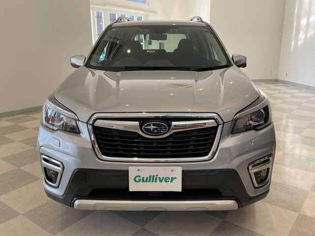 スバル フォレスター ハイブリッド アドバンス 福井県 2018(平30)年 3.9万km アイスシルバーメタリック ４WD/純正7インチメモリーナビ/フルセグTV/BT/DVD/CD/USB/SD/MSV/バックカメラ/フロント＆サイドビューモニター/アイサイト/・全車速追従機能付クルーズコントロール/・プリクラッシュブレーキ/・アクティブレーンキープ/・リバースオートマチックブレーキ/・クリアランスソナー/・ブラインドスポットモニター/ETC/デジタルインナーミラー/パワーバックドア/パワーシート/全席シートヒーター/ステアリングヒーター/ハーフレザーシート/パドルシフト/オートライト/LEDヘッドライト/純正18インチアルミホイール/MTモード付AT/プッシュスタート/スマートキー/ルーフレール