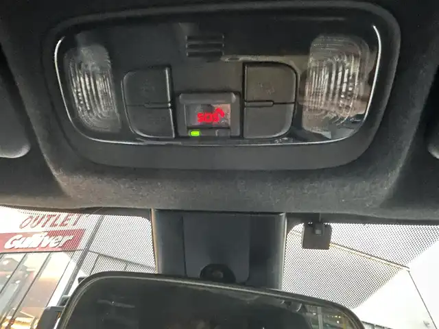 トヨタ ヤリスクロス ハイブリッド GRスポーツ 大阪府 2023(令5)年 4.1万km ブラックマイカ トヨタセーフティセンス/・アダプティクブクルーズコントロール/・プリクラッシュセーフティー/・レーントレーシングアシスト/・クリアランスソナー/・パーキングサポートブレーキー/・オートマチックハイビーム/・ロードサインアシスト/純正ナビ/・Bluetooth/フルセグTV/USB/Miracast/ラジオ/主要装備/・左サイドバックカメラ/・横滑り防止装置/・オートホールド/・ステアリングヒーター/・ステアリングリモコン/・合皮シート/・シートヒーター/・LEDヘッドライト/・ヘッドライトレベライザー/・純正キャリパー/・ドライブレコーダー/・ETC