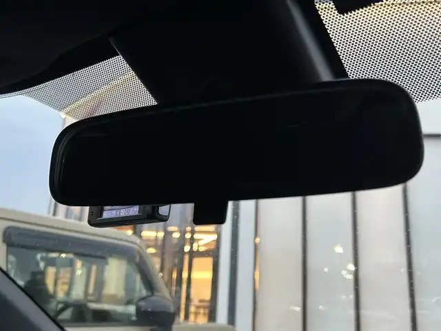 トヨタ ヤリスクロス ハイブリッド GRスポーツ 大阪府 2023(令5)年 4.1万km ブラックマイカ トヨタセーフティセンス/・アダプティクブクルーズコントロール/・プリクラッシュセーフティー/・レーントレーシングアシスト/・クリアランスソナー/・パーキングサポートブレーキー/・オートマチックハイビーム/・ロードサインアシスト/純正ナビ/・Bluetooth/フルセグTV/USB/Miracast/ラジオ/主要装備/・左サイドバックカメラ/・横滑り防止装置/・オートホールド/・ステアリングヒーター/・ステアリングリモコン/・合皮シート/・シートヒーター/・LEDヘッドライト/・ヘッドライトレベライザー/・純正キャリパー/・ドライブレコーダー/・ETC