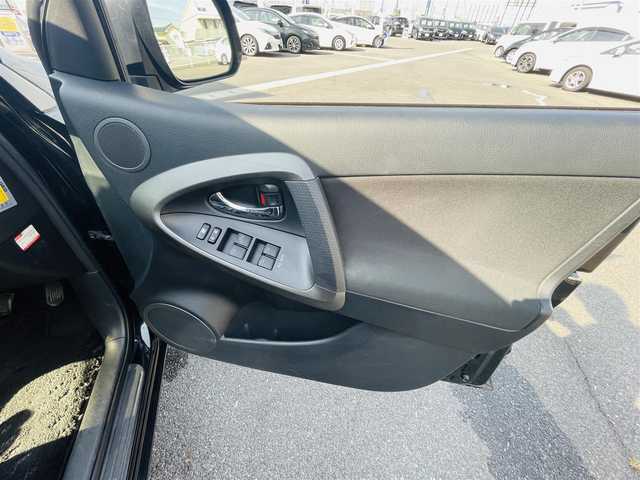 トヨタ ヴァンガード 240S Gパッケージ 岡山県 2013(平25)年 5.8万km ブラック (株)IDOMが運営する【じしゃロン岡山店】の自社ローン専用車両です。こちらは現金またはオートローンご利用時の価格です。 自社ローンご希望の方は別途その旨お申し付け下さい/ナビ/パドルシフト/ETC/プッシュスタート/AW