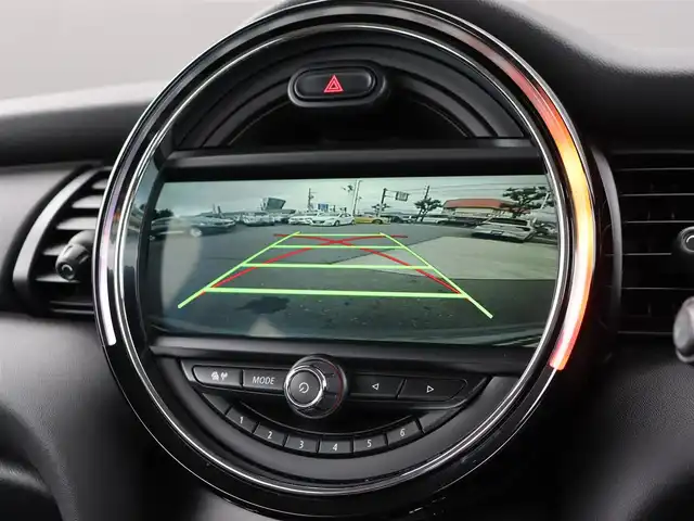 ＭＩＮＩ ミニ ヴィクトリア 長野県 2019(平31)年 2.9万km グレー ・純正ナビ/　FM/AM/　バックカメラ/　Bluetooth/・横滑り防止機能/・アイドリングストップ/・USBポート/・MTモード/・ETC/・ドラレコ/・純正15インチAW/・純正マット/・LEDヘッドライト/・取説/保証書/・ISOFIX