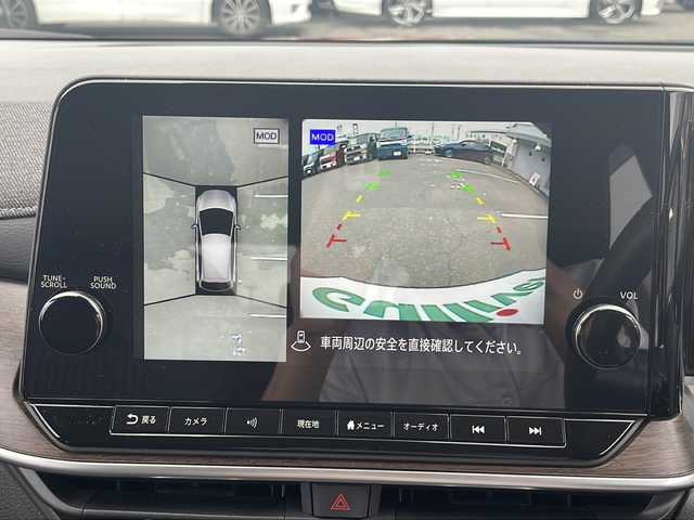 日産 オーラ G レザーエディション 愛知県 2022(令4)年 1.3万km ガーネットレッド/スーパーブラック 2トーン /禁煙車/ワンオーナー/プロパイロット//純正ディスプレイオーディオ//ナビ/フルセグ/USB/BT/HDMI/Apple Carplay//ワイヤレス充電器//BOSEサウンド//前席USB・TypeC/後席USB//ビルトインETC2.0//SOSコール//純正フロアマット//純正AW//純正ドアバイザー//プッシュスタート//オート電子パーキング//デジタルインナーミラー//前後ドライブレコーダー//バック・全方位カメラ//電格ミラー//前後クリアランスソナー//追従機能付クルーズコントロール//前席シートヒーター//D席パワーシート//本革巻きステアリング//ステアリングヒーター//ステアリングスイッチ//LEDヘッドライト//オートライト//オートマチックハイビーム//フォグランプ//エマージェンシーブレーキ//レーンキープアシスト（LDW）//BSM//ふらつき防止//Wエアバッグ//サイドエアバッグ//取扱説明書（ドラレコ・ナビ）//新車時保証書//ディーラー整備記録簿/R4.R5.R6//スペアキー