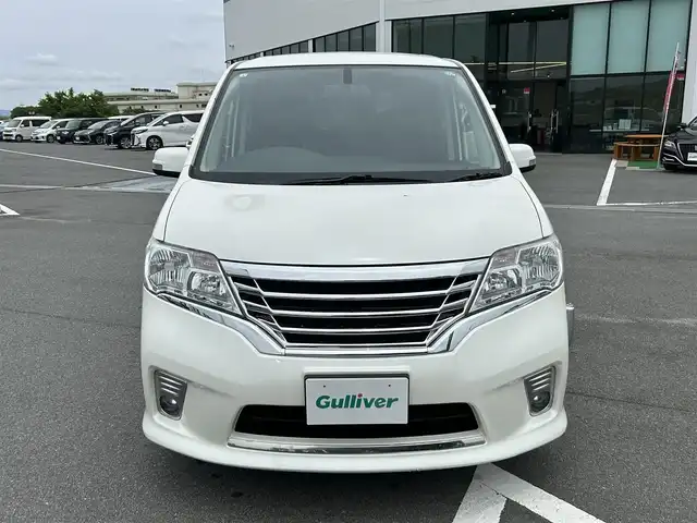日産 セレナ ハイウェイスター Sハイブリッド 奈良県 2013(平25)年 6.8万km ブリリアントホワイトパール 社外ナビ　/フルセグTV　/Bluetooth　/ETC　/CDチェンジャー/DVD再生機能　/後席用モニター　/バックカメラ　/ドライブレコーダー前後　/クルーズコントロール　/両側パワースライドドア　/社外マット　/純正アルミホイール　/オートライト/スペアキー/盗難防止装置