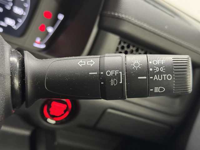 ホンダ ステップワゴン スパーダ 三重県 2024(令6)年 1.7万km プラチナホワイトパール ガソリン・ターボ/FF/MTモード付インパネCVT/純正 11.4インチナビ LXM-247VFLi/（CD/DVD/FM/AM/TV/SD/Music Rack/USB/Bluetooth/CarPlay/AndroidAuto）/バックビューモニター/両側パワースライドドア/ドライブレコーダー 前後/ビルトイン ETC/Honda SENSING/・衝突軽減ブレーキ［CMBS］/・車線維持支援システム［LKAS］/・アダプティブクルーズコントロール［ACC］/・アダプティブドライビングビーム［ADB］/・路外逸脱抑制機能/・先行車発進お知らせ機能/・標識認識機能/・パーキングセンサーシステム（前後）/・ブラインドスポットインフォメーション［BSI］/装備/・【OP】2列目オットマンシート/・ハーフレザーシート/・シートヒーター（D/N）/・パワーテールゲート/・トリプルゾーン・フルオートエアコン（左右独立＆後席独立）/・電子パーキングブレーキ＋ブレーキホールド機能/・パドルシフト/・全列USBチャージャー/・ステアリングスイッチ/・プッシュスタート/・SPADA専用 16インチアルミホイール