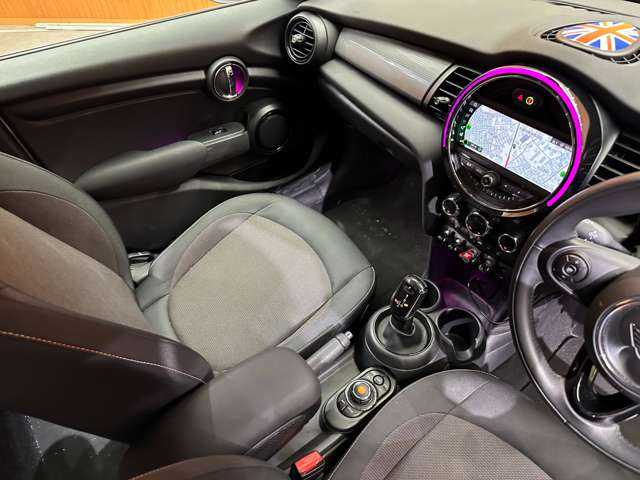ＭＩＮＩ ミニ クーパー 千葉県 2020(令2)年 1万km ペッパー・ホワイト