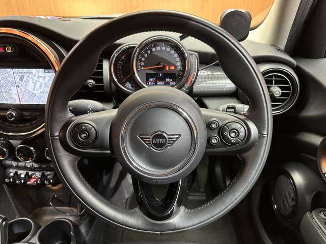ＭＩＮＩ ミニ クーパー 千葉県 2020(令2)年 1万km ペッパー・ホワイト