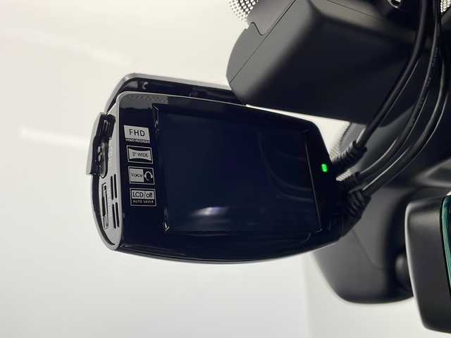 アウディ Ａ４ 45TFSIクワトロスポーツ 新潟県 2020(令2)年 5.2万km グレイシアホワイトメタリック Sライン/衝突軽減ブレーキ/レーダークルーズコントロール/純正ナビ/アラウンドビューモニター/フルセグTV/Bluetooth/DVD再生機能/ビルトインETC2.0/ドライブレコーダー/4WD/ハーフレザーシート/前席パワーシート/D席メモリシート/前席シートヒーター/パドルシフト/オートライト/LEDヘッドライト/オートブレーキホールド/前後コーナーセンサー/プッシュスタート/アイドリングストップ/純正フロアマット/保証書/取扱説明書