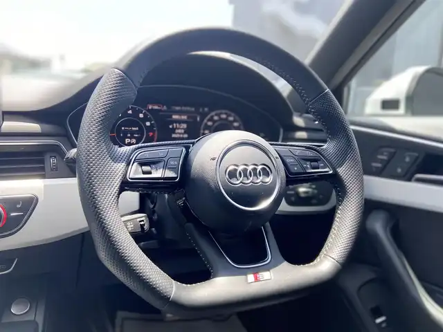 アウディ Ａ４ 45TFSIクワトロスポーツ 栃木県 2020(令2)年 5.2万km グレイシアホワイトメタリック マトリクスLEDパッケージ/バーチャルコックピット/アシスタンスパッケージ/ACC/全方位カメラ/純正ナビ/フルセグ /AppleCarPlay/パワーシート/シートヒーター/ハーフレザー/ETC/純正18インチAW/社外ドラレコ前後