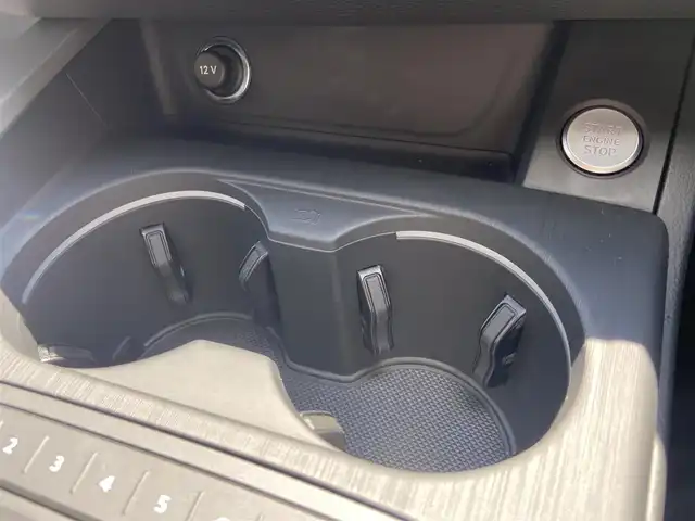 アウディ Ａ４ 45TFSIクワトロスポーツ 栃木県 2020(令2)年 5.2万km グレイシアホワイトメタリック マトリクスLEDパッケージ/バーチャルコックピット/アシスタンスパッケージ/ACC/全方位カメラ/純正ナビ/フルセグ /AppleCarPlay/パワーシート/シートヒーター/ハーフレザー/ETC/純正18インチAW/社外ドラレコ前後