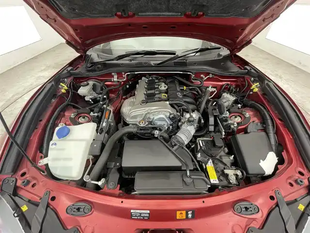 マツダ ロードスター S レザーパッケージ 滋賀県 2017(平29)年 2.8万km ソウルレッドプレミアムメタリック 純正ナビ/(CD/DVD/フルセグ/Bluetooth)/バックカメラ/レザーシート/シートヒーター/BSM/ETC/パドルシフト/リアスポイラー/ステアリングスイッチ/LEDヘッドライト/オートライト/スマートキー/プッシュスタート