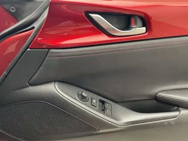 マツダ ロードスター S レザーパッケージ 滋賀県 2017(平29)年 2.8万km ソウルレッドプレミアムメタリック 純正ナビ/(CD/DVD/フルセグ/Bluetooth)/バックカメラ/レザーシート/シートヒーター/BSM/ETC/パドルシフト/リアスポイラー/ステアリングスイッチ/LEDヘッドライト/オートライト/スマートキー/プッシュスタート