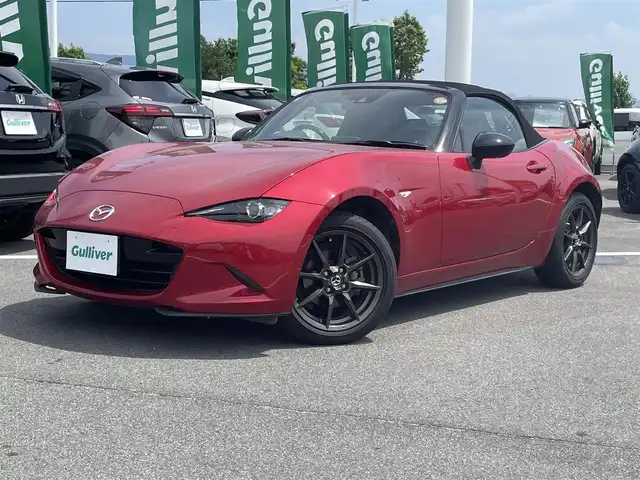 マツダ ロードスター S レザーパッケージ 奈良県 2017(平29)年 2.8万km ソウルレッドプレミアムメタリック 純正ナビ(フルセグTV/CD/DVD/AM・FM/BT/AUX)/バックカメラ/レザーシート/シートヒーター(D/N席)/ETC/BSM(ブラインドスポットモニタリングシステム)/LDWS(レーンディパーチャーウォーニングシステム)/RCTA(リアクロストラフィックアラート)/パドルシフト/リアスポイラー/ステアリングスイッチ/LEDヘッドライト/純正16インチアルミホイール/純正フロアマット/オートライト/スマートキー/プッシュスタート