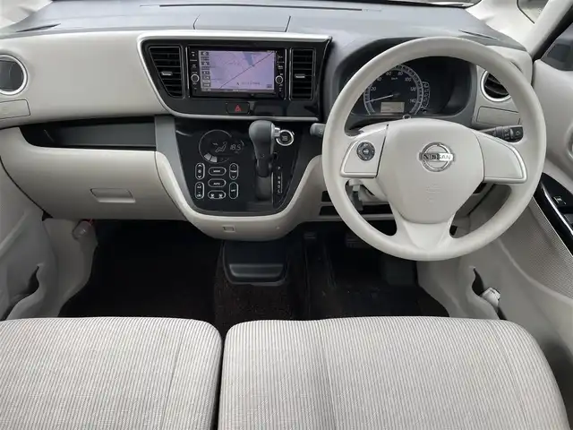 日産 デイズ ルークス X 長崎県 2019(平31)年 4.9万km ブロッサムピンク 後席モニター/全方位カメラ/純正ナビ/（フルセグ・DVD・SD・BT・CD)/エマージェンシーブレーキ/オートライト/アイドリングストップ/両側パワースライドドア/スマートキー/ステアリングスイッチ/スペアキー/コーナーセンサー/純正フロアマット
