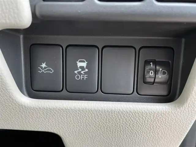 日産 デイズ ルークス X 長崎県 2019(平31)年 4.9万km ブロッサムピンク 後席モニター/全方位カメラ/純正ナビ/（フルセグ・DVD・SD・BT・CD)/エマージェンシーブレーキ/オートライト/アイドリングストップ/両側パワースライドドア/スマートキー/ステアリングスイッチ/スペアキー/コーナーセンサー/純正フロアマット