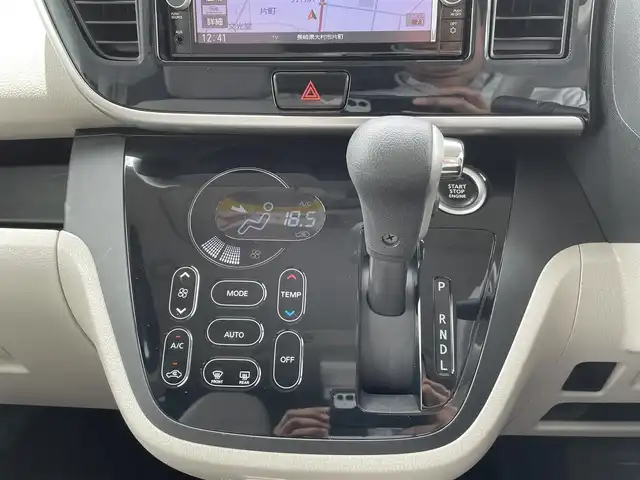 日産 デイズ ルークス X 長崎県 2019(平31)年 4.9万km ブロッサムピンク 後席モニター/全方位カメラ/純正ナビ/（フルセグ・DVD・SD・BT・CD)/エマージェンシーブレーキ/オートライト/アイドリングストップ/両側パワースライドドア/スマートキー/ステアリングスイッチ/スペアキー/コーナーセンサー/純正フロアマット